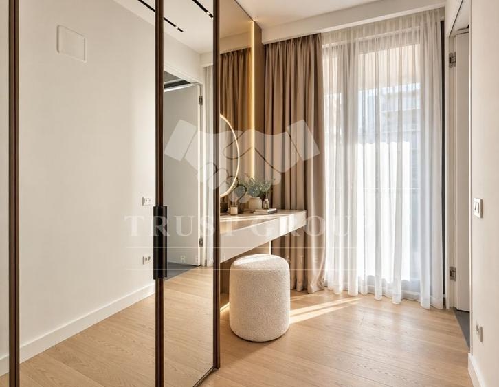 Apartament cu 4 camere decomandat, mobilat în Aviatorilor