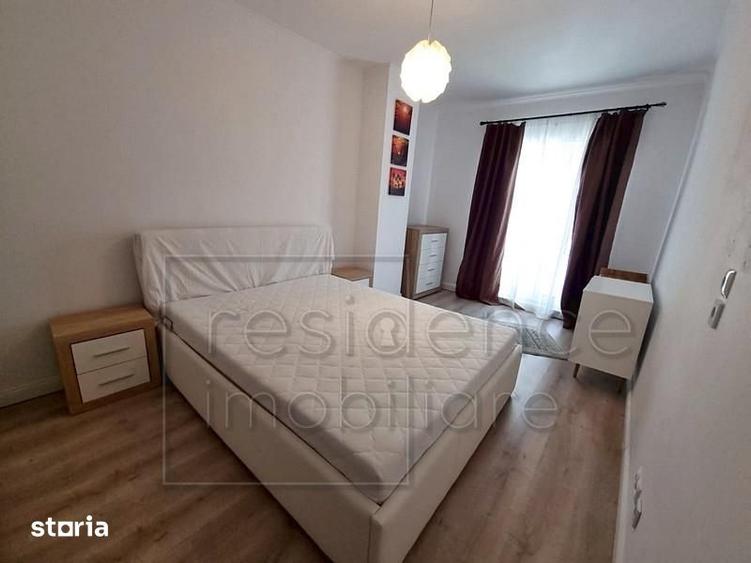 Apartament cu 3 camere semidecomandat, mobilat în Bună Ziua