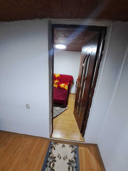 Casă cu 3 camere în Singureni
