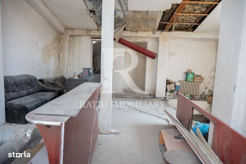Spațiu comercial, de 300 mp, în Decebal