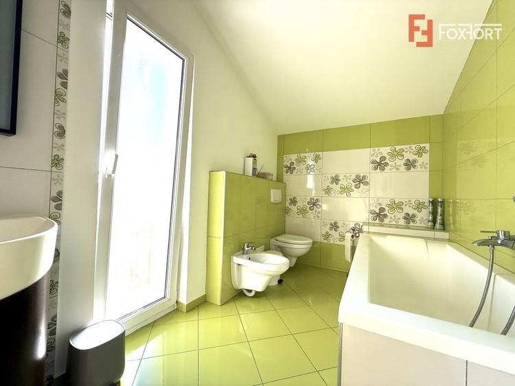 Casă individuală cu 4 camere cu Canalizare în Săcălaz