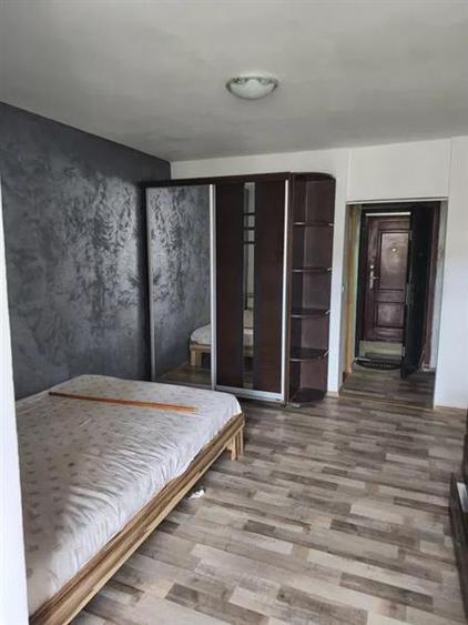 Garsonieră decomandată, mobilată în Galata