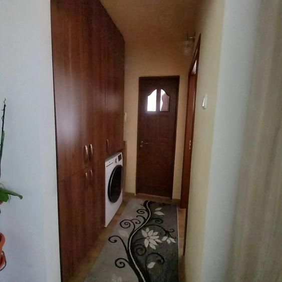 Apartament cu 2 camere semidecomandat în Careiului