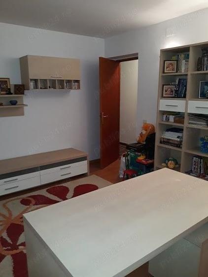 Casă individuală cu 5 camere cu Garaj în Pipera