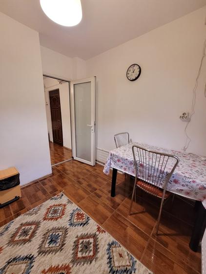 Apartament cu 2 camere decomandat în Sud