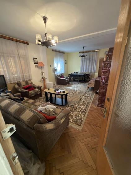 Casă cu 3 camere în Valea lui Enache
