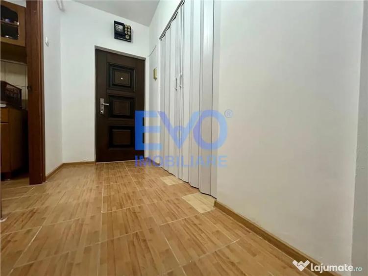 Apartament cu 3 camere decomandat în Mircea cel Bătrân