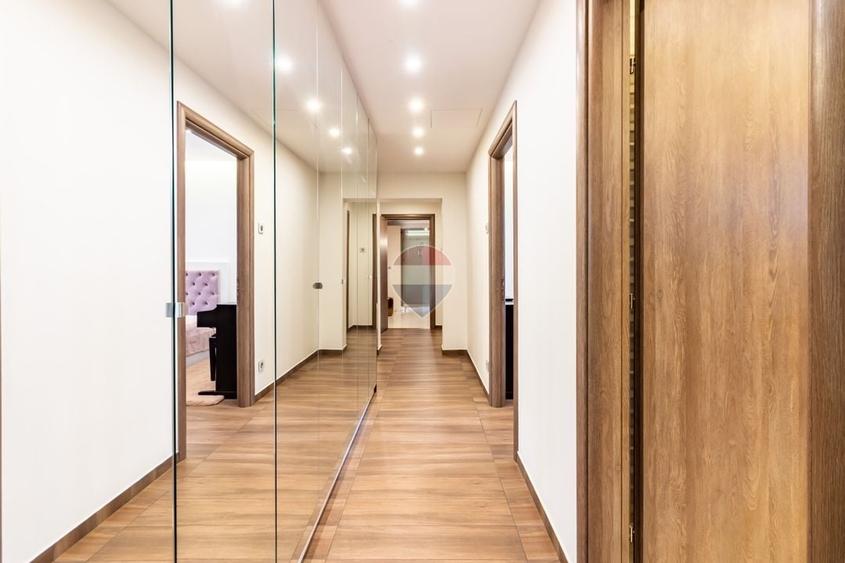 Apartament cu 4 camere decomandat, mobilat în Barbu Văcărescu