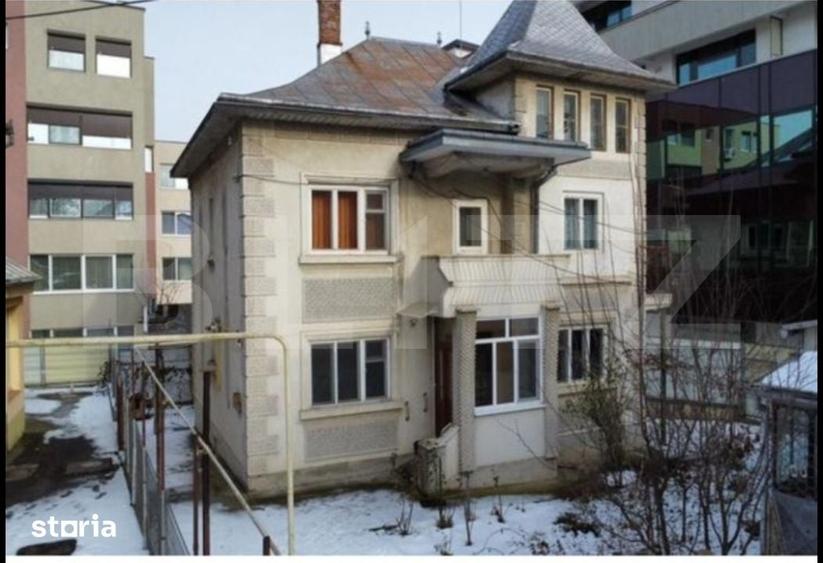 Casă cu 4 camere cu Teren 470 Mp în Ultracentral