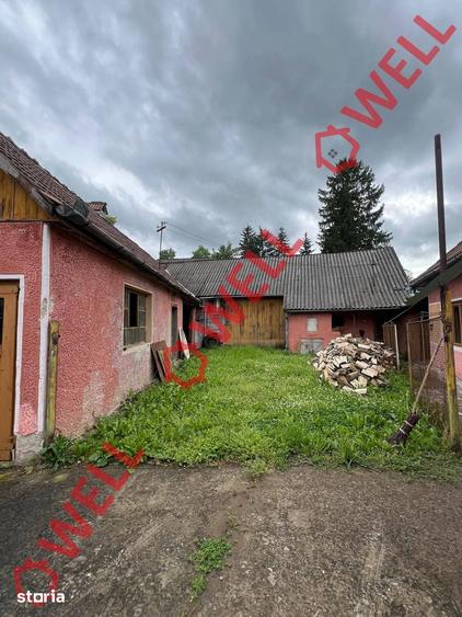 Casă cu 2 camere cu Teren 250 Mp în Central