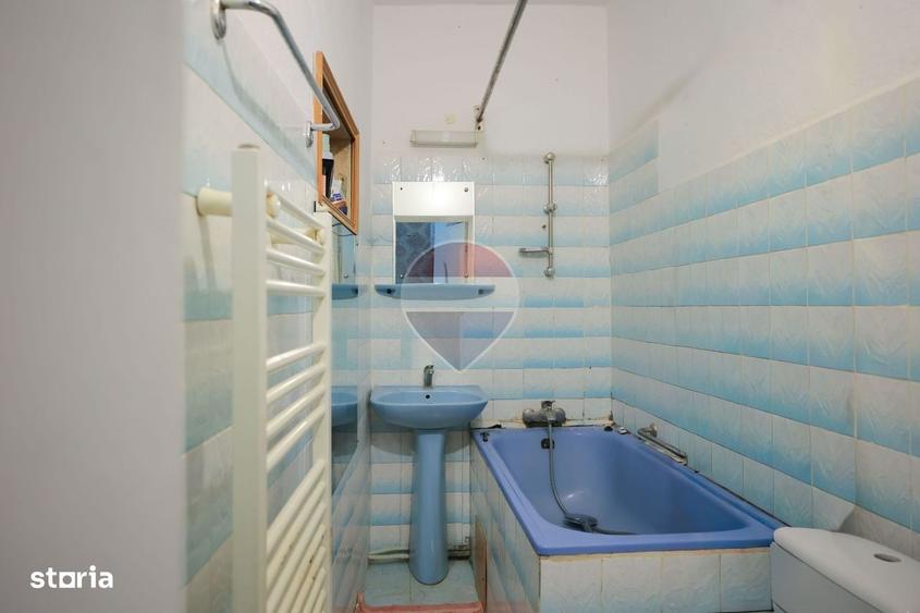 Casă cu 4 camere în Santăul Mare