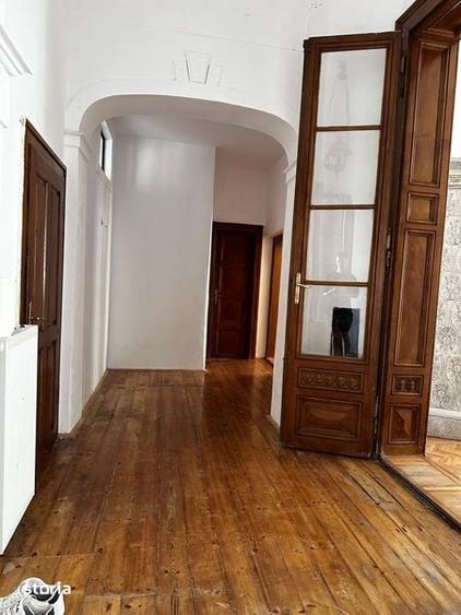 Casă cu 4 camere cu Teren 122 Mp în Central