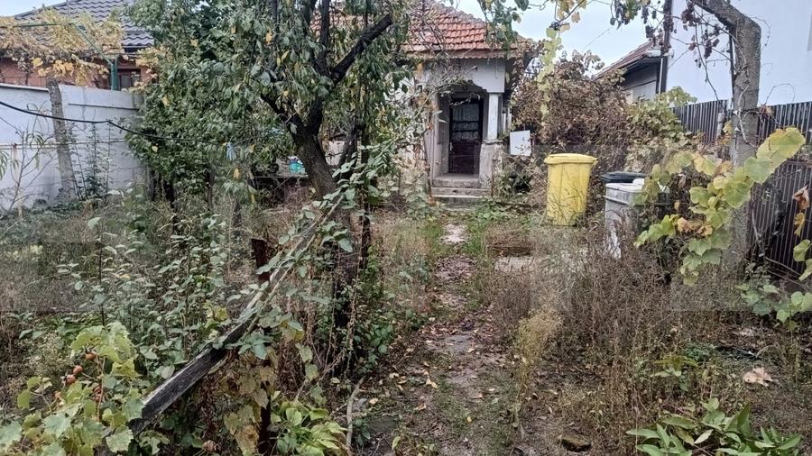 Casă individuală cu 3 camere cu Canalizare în Romanești