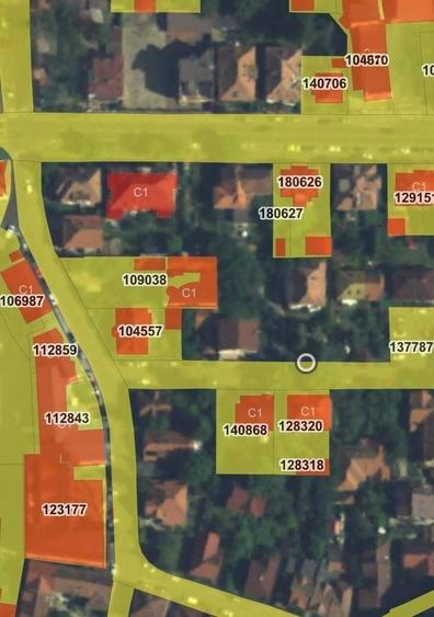 Casă individuală cu 3 camere cu Canalizare în Central