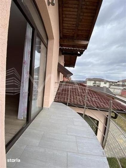 Casă cu 5 camere cu Teren 200 Mp în Central