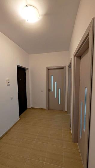 Apartament cu 2 camere decomandat în Titan