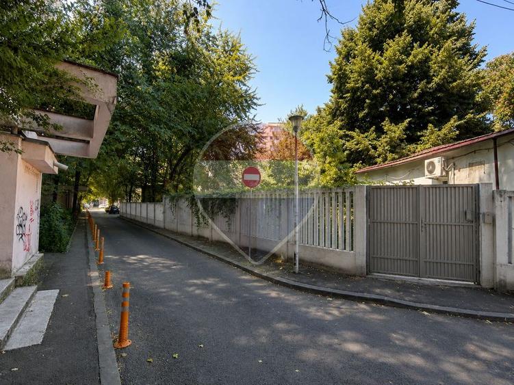 Teren Construcții de 170 mp, în Periferie