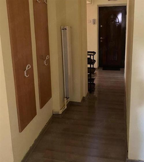 Apartament cu 3 camere decomandat în Păcurari