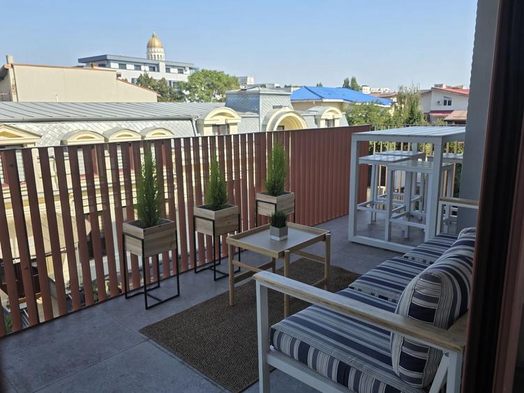 Apartament cu 2 camere decomandat în Panduri