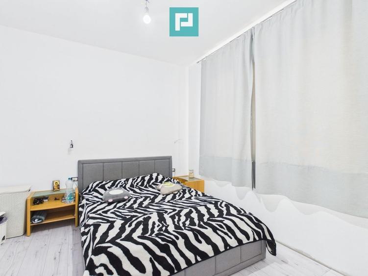 Casă individuală cu 6 camere cu Canalizare în Sântandrei