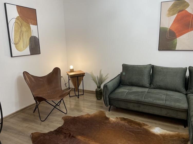 Apartament cu 3 camere decomandat în Spitalul Județean