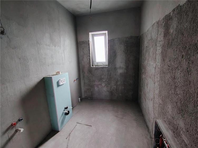 Duplex cu 4 camere cu Canalizare în Moșnița Veche