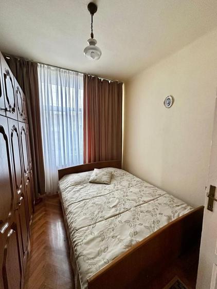 Casă cu 3 camere în Central