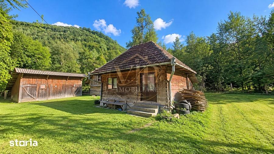 Casă cu 4 camere cu Teren 1130 Mp în Ciugud