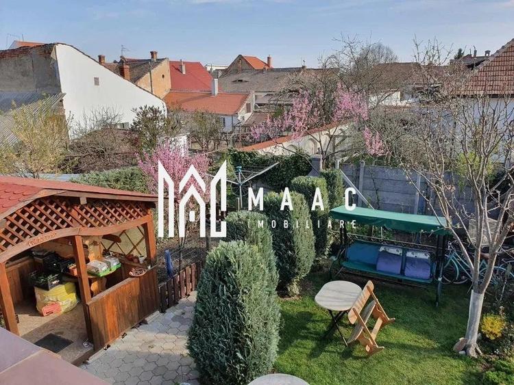 Casă individuală cu 5 camere cu Canalizare în Piața Cluj