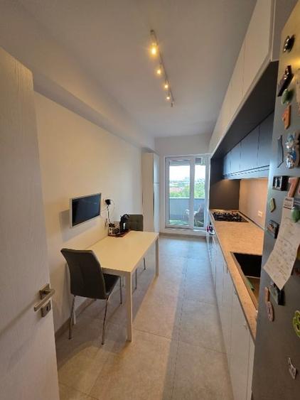 Apartament cu 2 camere decomandat, mobilat în Brâncoveanu