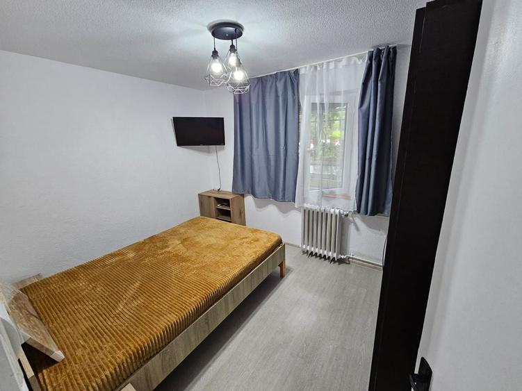 Apartament cu 2 camere semidecomandat, mobilat în Brâncoveanu
