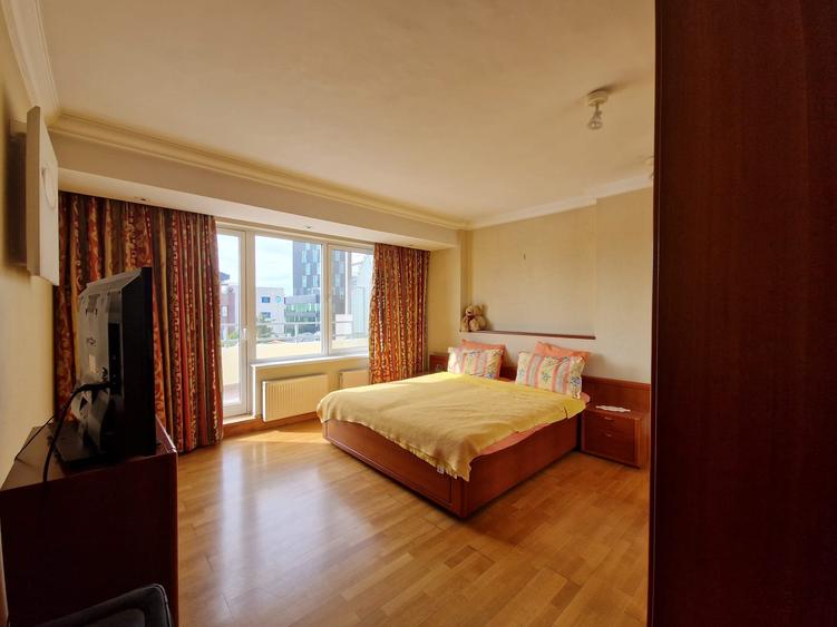 Apartament cu 3 camere decomandat, mobilat în Aviatorilor