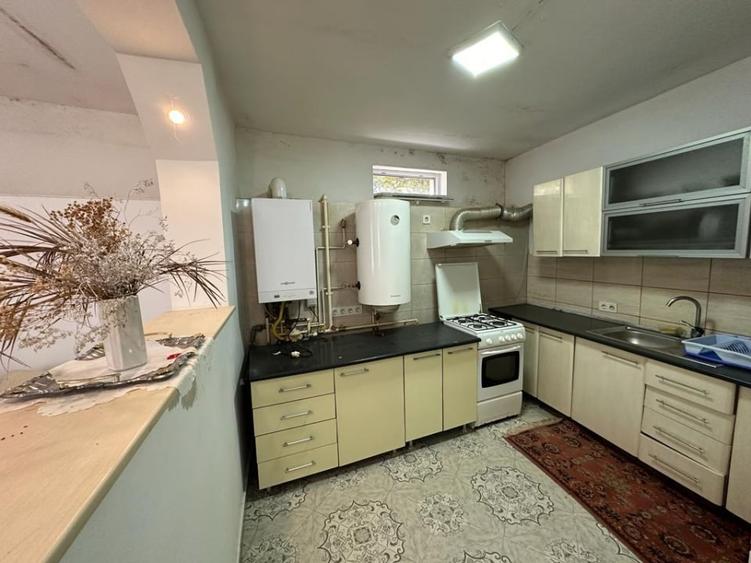 Casă individuală cu 7 camere cu Teren 757 Mp în Poiana Câmpina