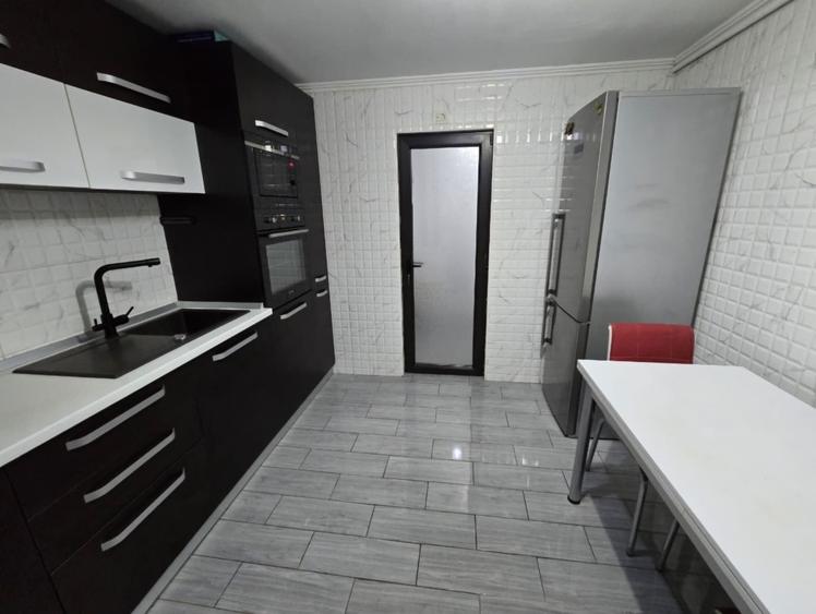 Apartament cu 2 camere semidecomandat în Unirii Sud