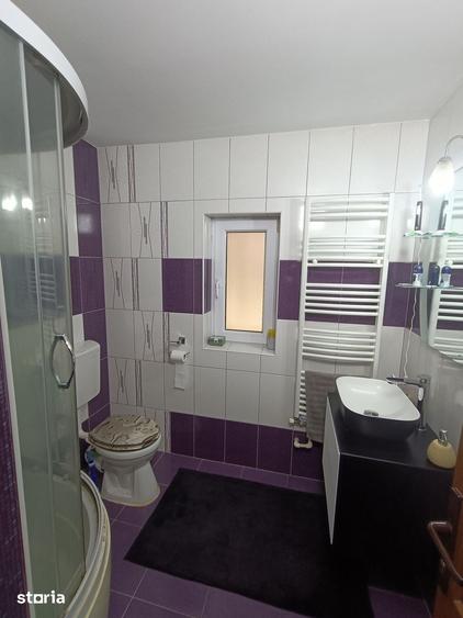 Casă cu 3 camere cu Teren 1760 Mp în Meteș