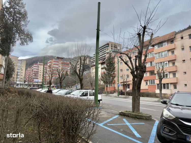 Apartament cu 2 camere decomandat în Răcădău