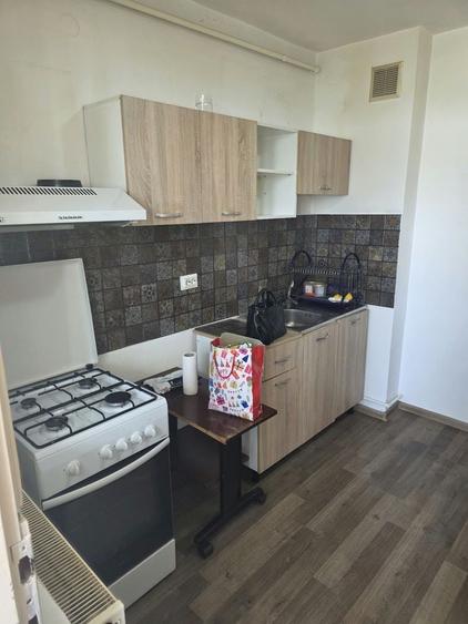 Apartament cu 4 camere decomandat în Exterior Vest
