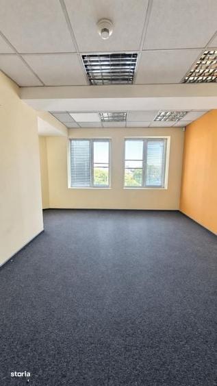 Spațiu comercial, de 800 mp, în Șelimbăr