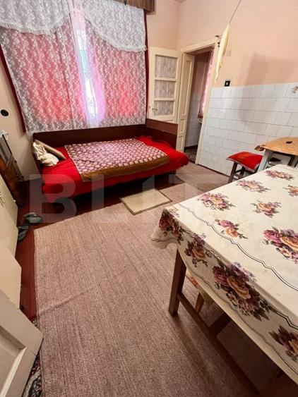 Casă individuală cu 5 camere cu Garaj în Hunedoara