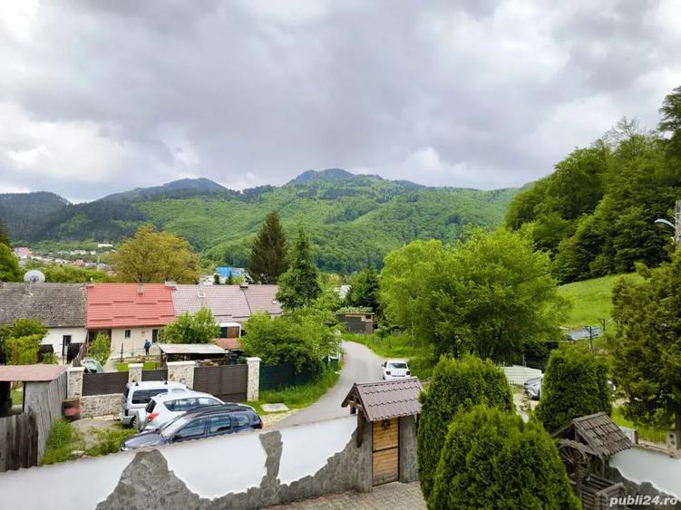 Casă cu 6 camere în Central