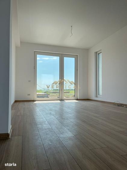 Casă cu 4 camere cu Teren 350 Mp în Vidra