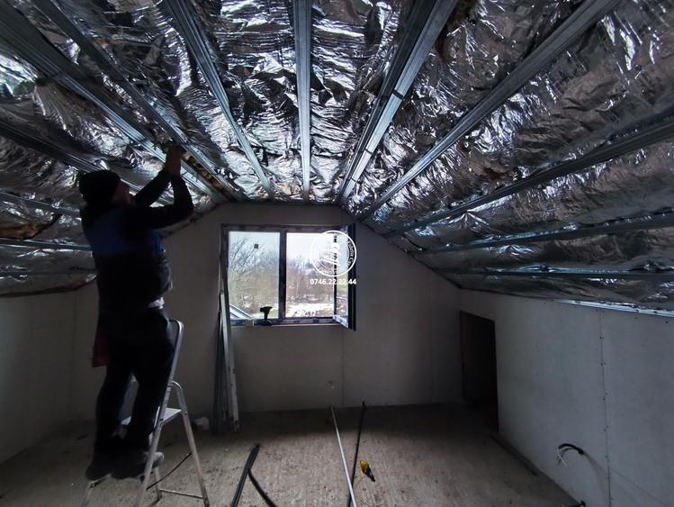 Casă cu 4 camere decomandat cu Teren 160 Mp în Holboca