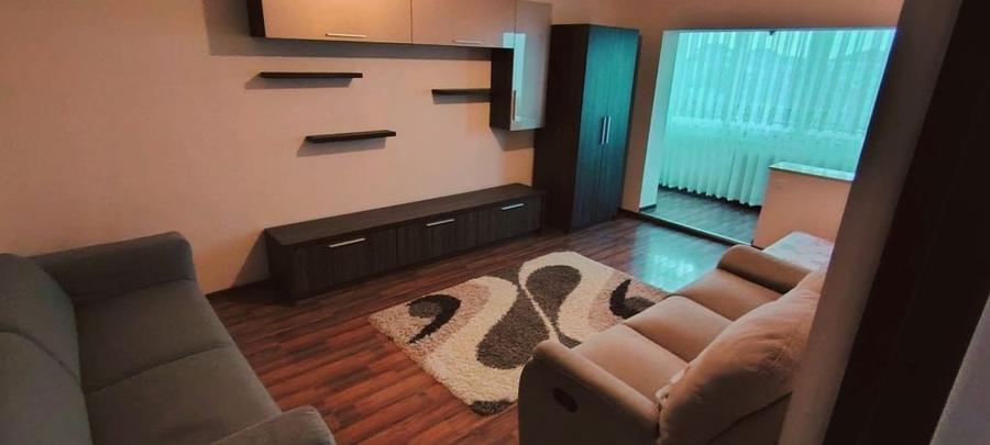 Apartament cu 2 camere decomandat în Rogerius