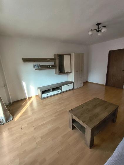 Garsonieră decomandată în Alba Iulia