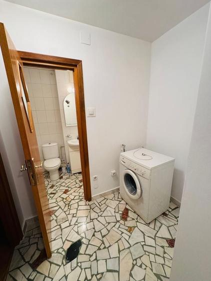 Apartament cu 3 camere decomandat, mobilat în Drumul Taberei
