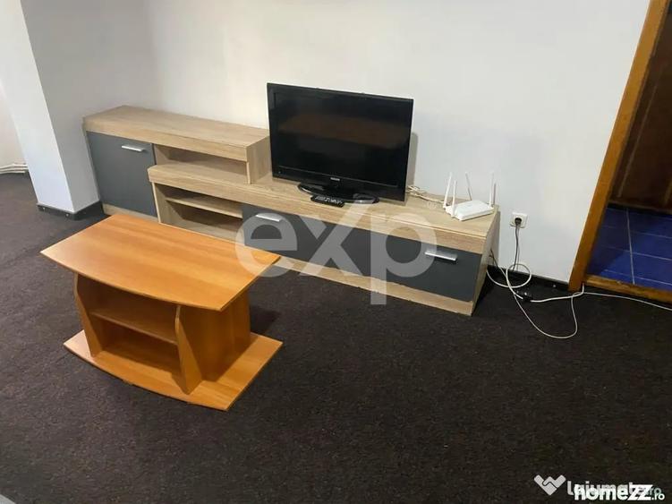 Apartament cu 2 camere semidecomandat în Central