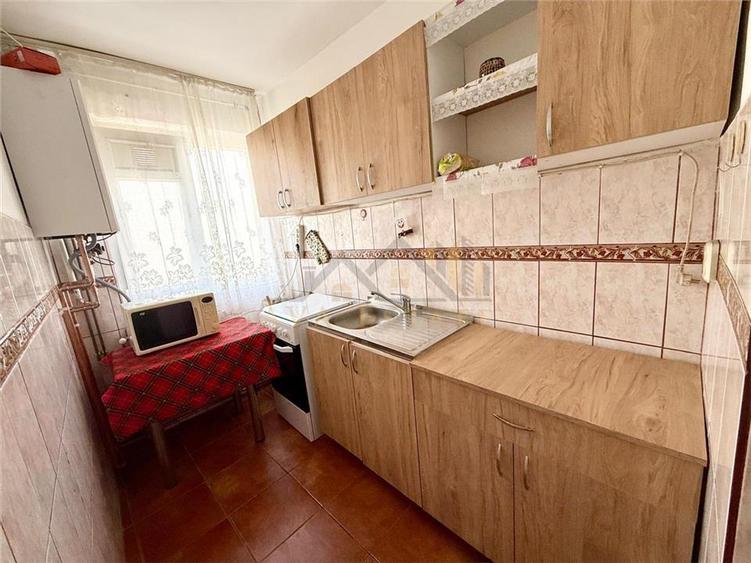 Apartament 2 camere, Et.3, 40 mp - Calea Martirilor - 9