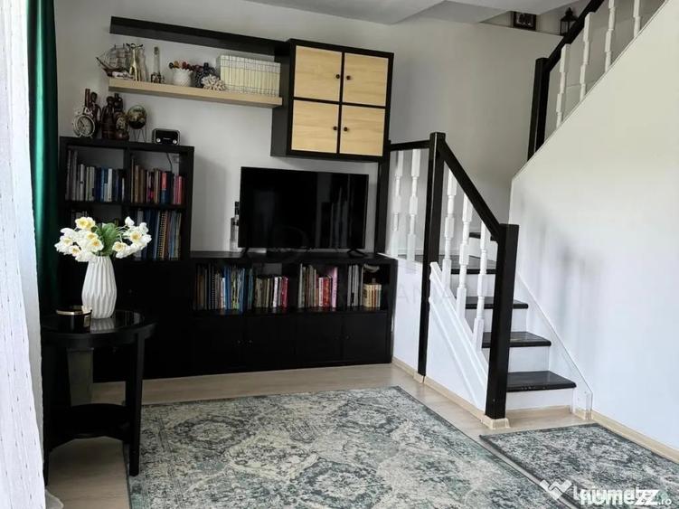 Apartament cu 3 camere decomandat, mobilat în Tineretului