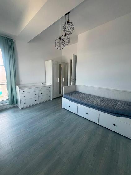 Apartament cu 3 camere decomandat în Otopeni