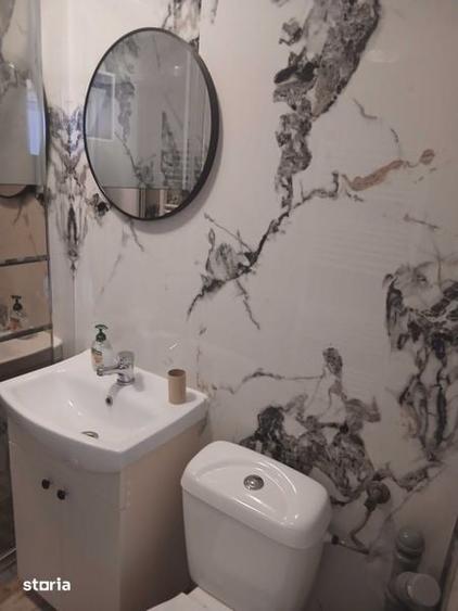 Apartament cu 2 camere în Micro 6